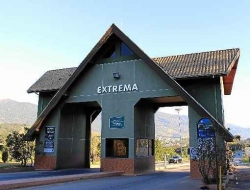 Extrema 6